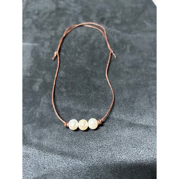 Freshwater Pearl Brown Leather Choker Necklace Adjustable - Picture 7 of 7